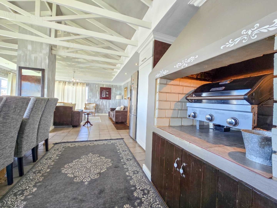 7 Bedroom Property for Sale in Stilbaai Wes Western Cape